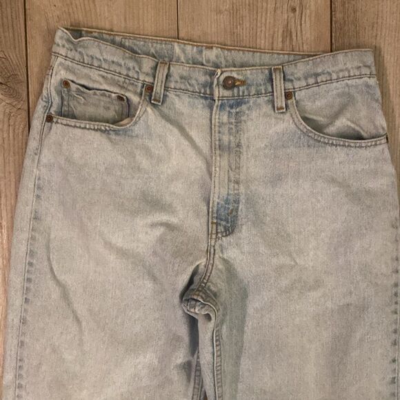 Mens Levi’s Vintage 550 Relaxed Fit Light Washed Jeans Size 36 x 30 - Picture 2 of 6
